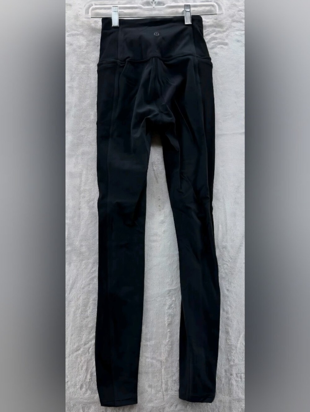 Lululemon Size 10 Wunder Under High-Rise Tight Full-On Luxtreme Black Leggings - Picture 3 of 3
